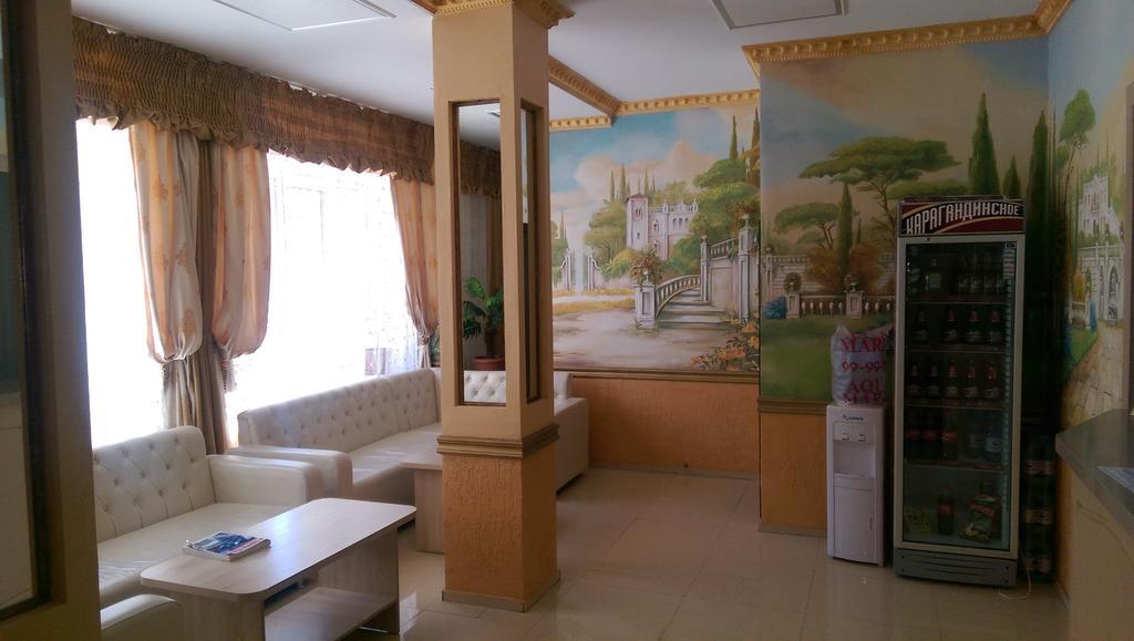 Home Hotel Astana מראה חיצוני תמונה
