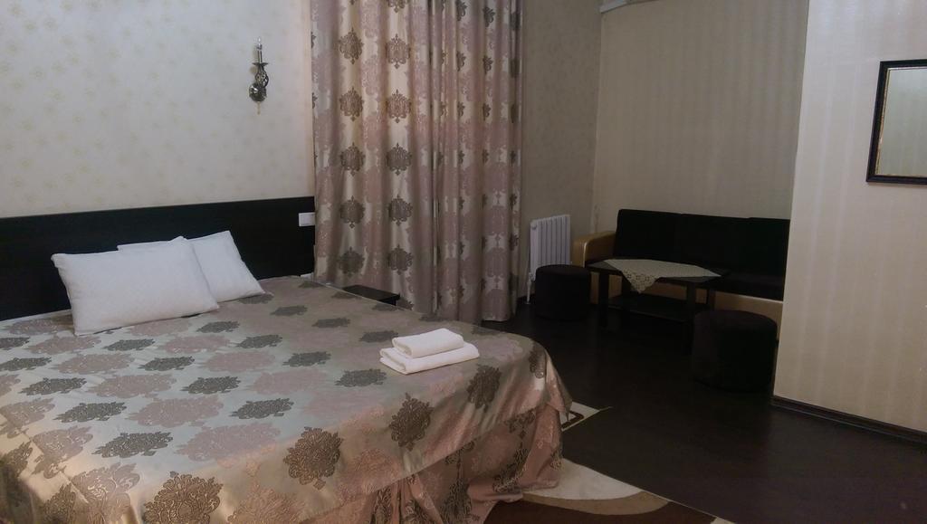Home Hotel Astana מראה חיצוני תמונה