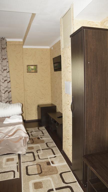 Home Hotel Astana מראה חיצוני תמונה